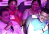 ‘गुलाबी आंखें…’ ते ‘जिंदगी कैसी है पहेली…’:नितीन गडकरी- देवेंद्र फडणवीसांच्या सुरेल गायनाने जिंकली नागपूरकरांची मने! VIDEO