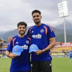 6.5 फूट उंचीचा गुरनूर भारतातील तिसरा सर्वात उंच खेळाडू:पदार्पणाच्या वनडेमध्ये 27 धावा देऊन 3 बळी घेतले; वडिलांना त्याने बास्केटबॉल खेळावा असे वाटत होते