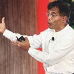 डॉट कॉम क्रॅशपेक्षा धोकादायक ठरू शकतो एआय बबल:दामोदरन यांचा इशारा; एआय बूममध्ये घसरण झाल्यास सावरणे अशक्य
