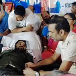 शेतकरी नेते रविकांत तुपकरांच्या आंदोलनाचा चौथा दिवस:प्रकृती खालावल्याने राज्यभरात संताप, महामार्गावर टायर जाळले