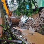 राज्यात अतिवृष्टीने 9 बळी:मानखुर्दमध्ये चाळ कोसळून 5 चिमुकल्यांसह 6 जणांचा अंत; पावसामुळे जनजीवन विस्कळीत