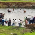 खदानीत सेल्फी काढताना पाय घसरला:एकमेकांना वाचवण्याच्या प्रयत्नात 3 मित्रांचा खोल पाण्यात बुडून अंत, अमळनेरमधील घटना